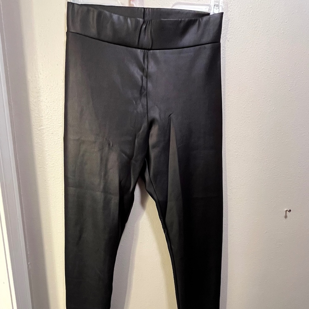 H&M Shiny Leggings Size M Black